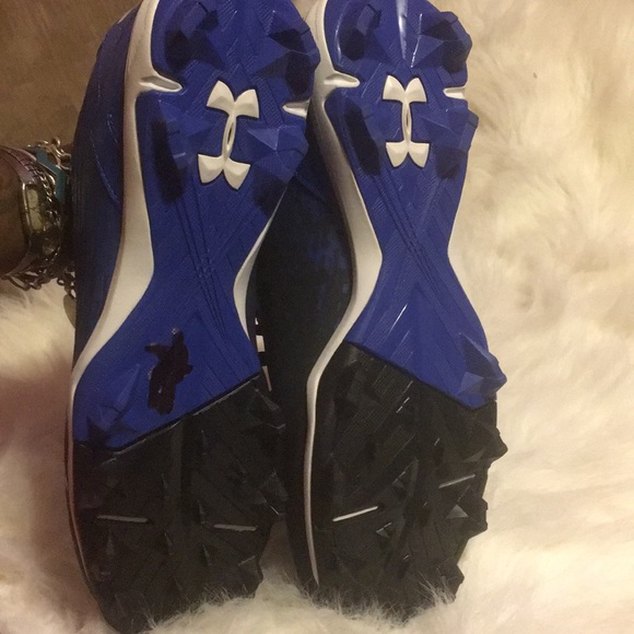 Under armour shoes - Picture 5 of 8